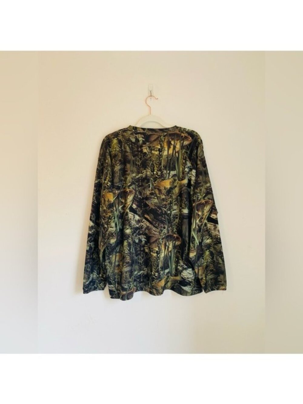 Fishouflage Bass Camo Long Sleeve Lightweight Outdoor Shirt Size XL-1X - Picture 2 of 4